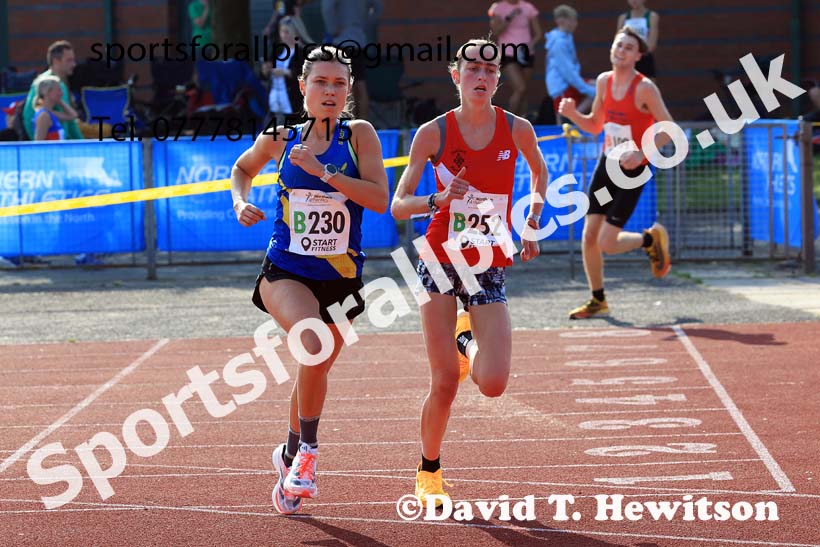 Womens 4 Stage Relay, 2024 Northern Mens 6 and Womens 4 and Youngsters Relays, Stanley Park, Blackpool.  Photo: David T. Hewitson/Sports for All Pics